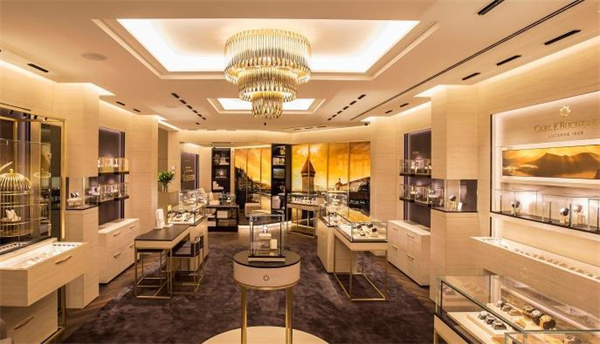 宝齐莱手表走慢了原因（解决手表误差的实用指南）（图）