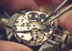 宝齐莱官方售后地址网点-手表进水